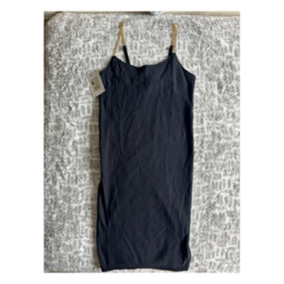 CUTE SIMPLE BLACK DRESS - Picture 1 of 1